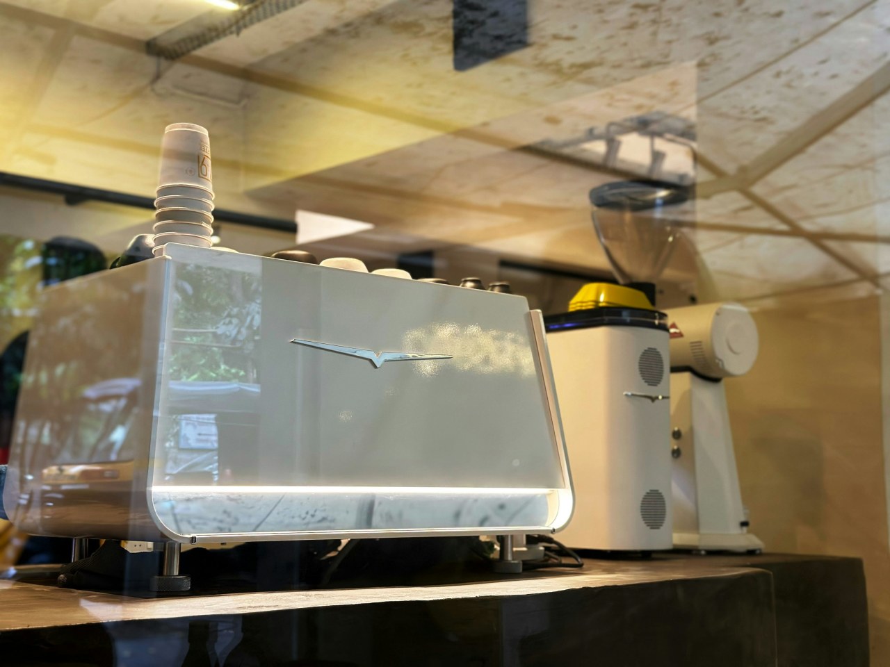 Чим відрізняється штучний інтелект від машинного навчання: простою мовою