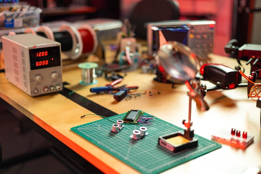 Лайфхаки для збереження енергії роботизованими пристроями в домі